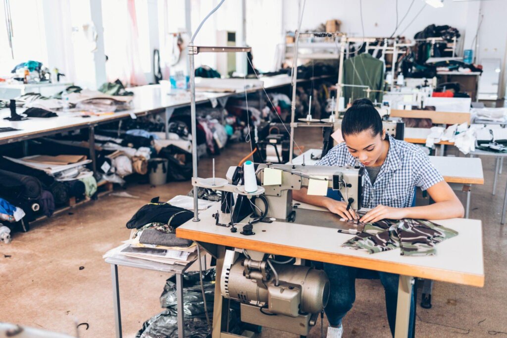 How to Find a Clothing Manufacturer